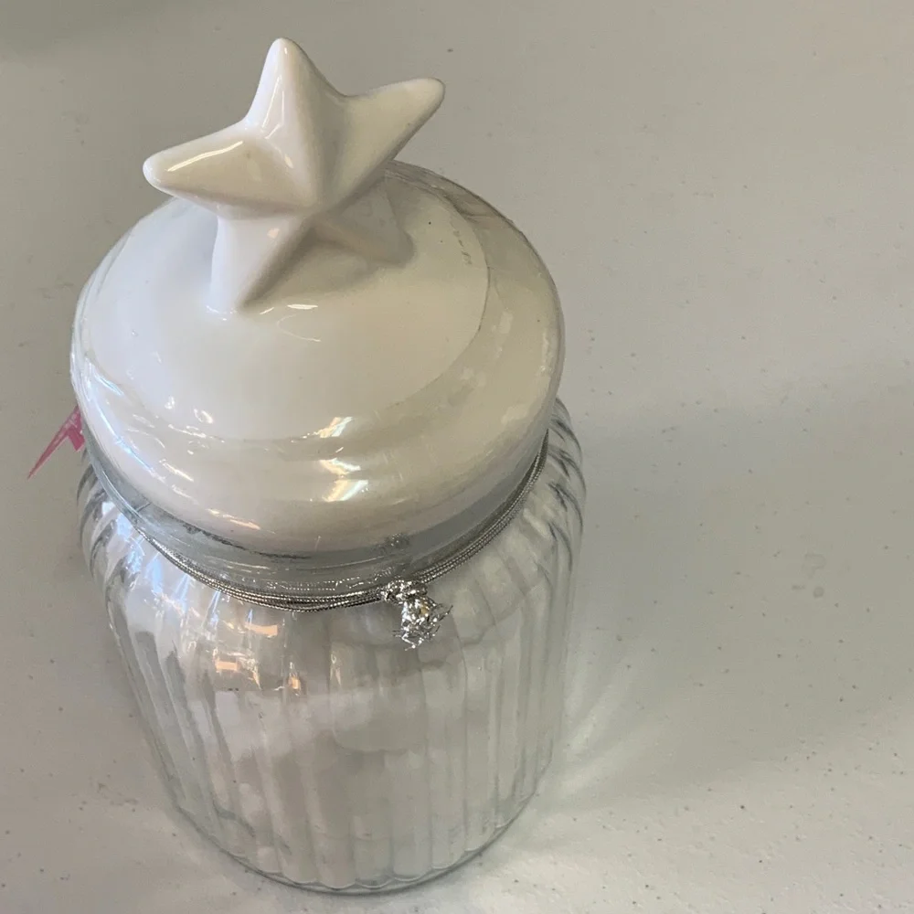 White Star Lid Glass Jar With 150 Cotton Balls